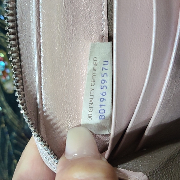 Bottega Wallet - Picture 10 of 10